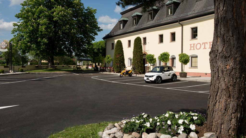 Kaiserhof Hotel 3*